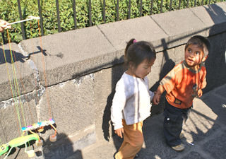 Bazar Sábado Títeres