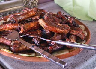 Henri's Thai Ribs 05-09