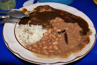 Plato de Res con Chile Negro