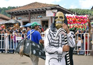 Sta Clara Bailable con Calaca