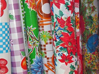 Mercado Hule con Nochebuenas