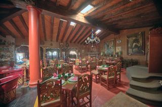 Salón de las Conspiraciones Memo Martínez Salón de las Conspiraciones Memo Martínez