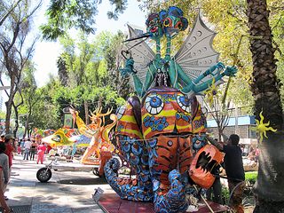 Alebrijes Pescando Soles de Mireya Carrera