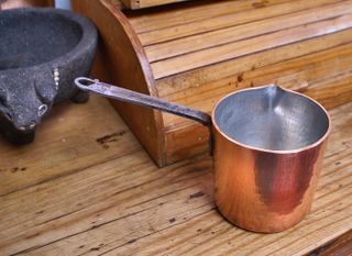 Olla para leche, James Metcalf