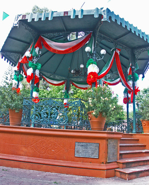 Kiosko_adornado Kiosko_adornado