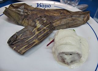 Bajío Mole Blanco con pechuga de pollo Bajío Mole Blanco con pechuga de pollo