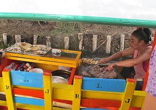 DF Xochimilco Trajinera Cocinando 2 DF Xochimilco Trajinera Cocinando 2