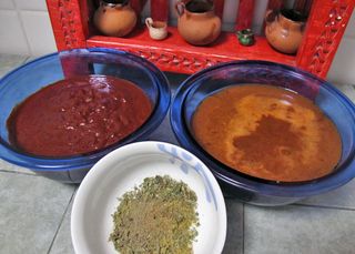 Adobo Chiles Molidos Caldo y Especias