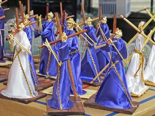 Cristitos Cargando la Cruz Cristitos Cargando la Cruz