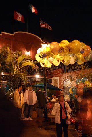 Globos de Noche