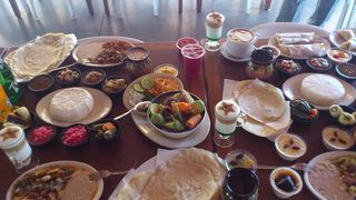 Fonda Los Burritos Table