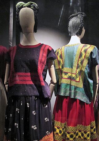 Frida Vestuario 2 Frida Vestuario 2