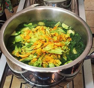 Clase Sopa de Gui?as con Flor MC Clase Sopa de Gui?as con Flor MC