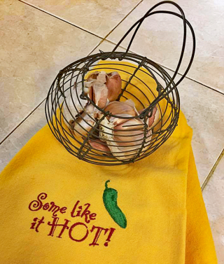 Garlic in Wire Basket 1 Garlic in Wire Basket 1