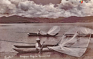 Lake Pa?tzcuaro Old Postcard Fishing Lake Pa?tzcuaro Old Postcard Fishing