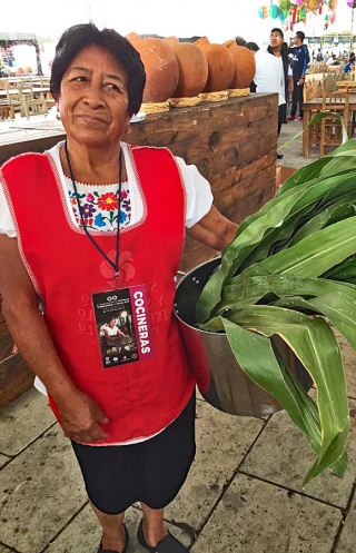 Encuentro Di?a 2 Don?a Concepcio?n con Hoja de Milpa 28th