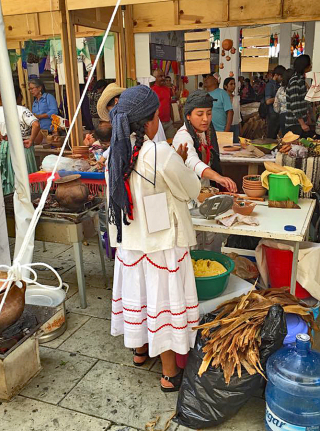 Encuentro Di?a 3 Covered heads 1 Encuentro Di?a 3 Covered heads 1