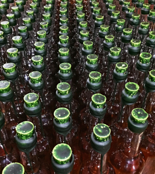 Ilegal Botellas Llenas