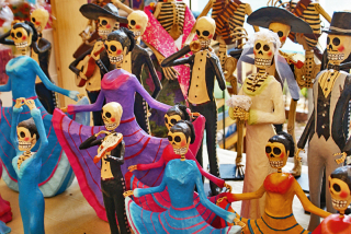 Catrina Pa?tzcuaro Catrinas Papel Mache?_edited-1 Catrina Pa?tzcuaro Catrinas Papel Mache?_edited-1