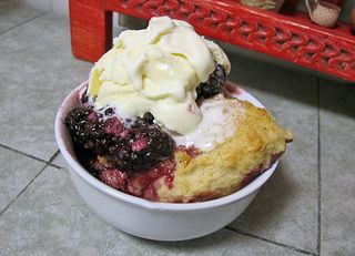 Cobbler Serving Dessert Cobbler Serving Dessert