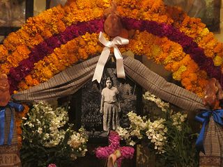 Muertos Altar Nico Detail