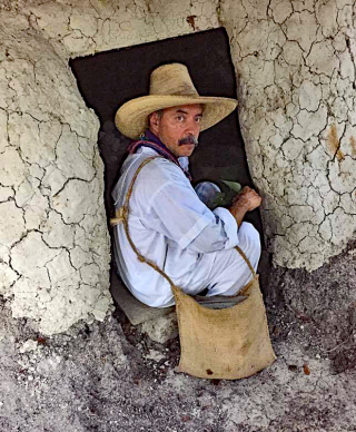 Jose? Luis Entrada Temazcal 3 Jose? Luis Entrada Temazcal 3