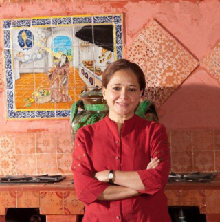 Cynthia Marti?nez Filipina Roja Cynthia Marti?nez Filipina Roja