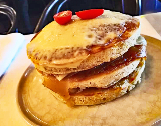 La Conspiracio?n Hotcakes de Elote 1 La Conspiracio?n Hotcakes de Elote 1