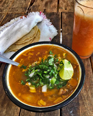 Abuelo Carne en Su Jugo 1 Abuelo Carne en Su Jugo 1