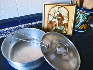 Flanera with San Pascual Baylón Flanera with San Pascual Baylón