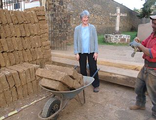 Tours Donna and Adobe in Tzintzuntzan Tours Donna and Adobe in Tzintzuntzan