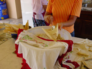 Poniendo_la_masa_a_las_hojas Poniendo_la_masa_a_las_hojas