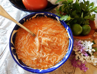 Caldo de fideos Caldo de fideos